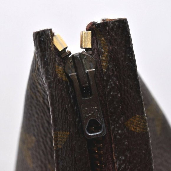 Authentic Louis Vuitton poche toilette 26 vintage - Picture 6 of 9